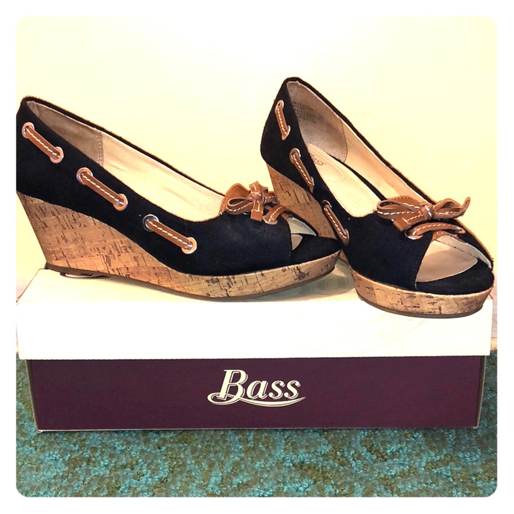 Bass Kitchy wedge heels